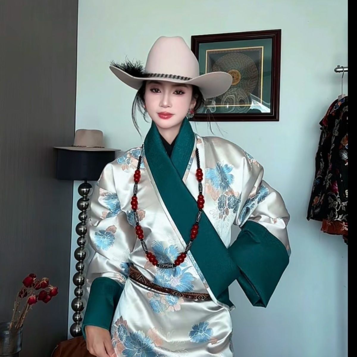 Nieuw Tibetaans Bhutanese kost - Ethnic Fashion Shoot recensie en prijs