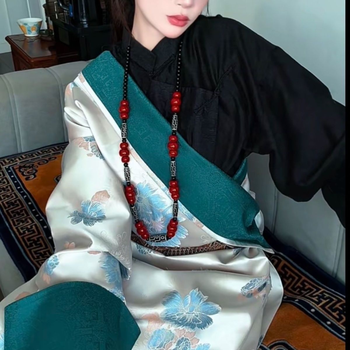 Nieuw Tibetaans Bhutanese kost - Ethnic Fashion Shoot recensie en prijs