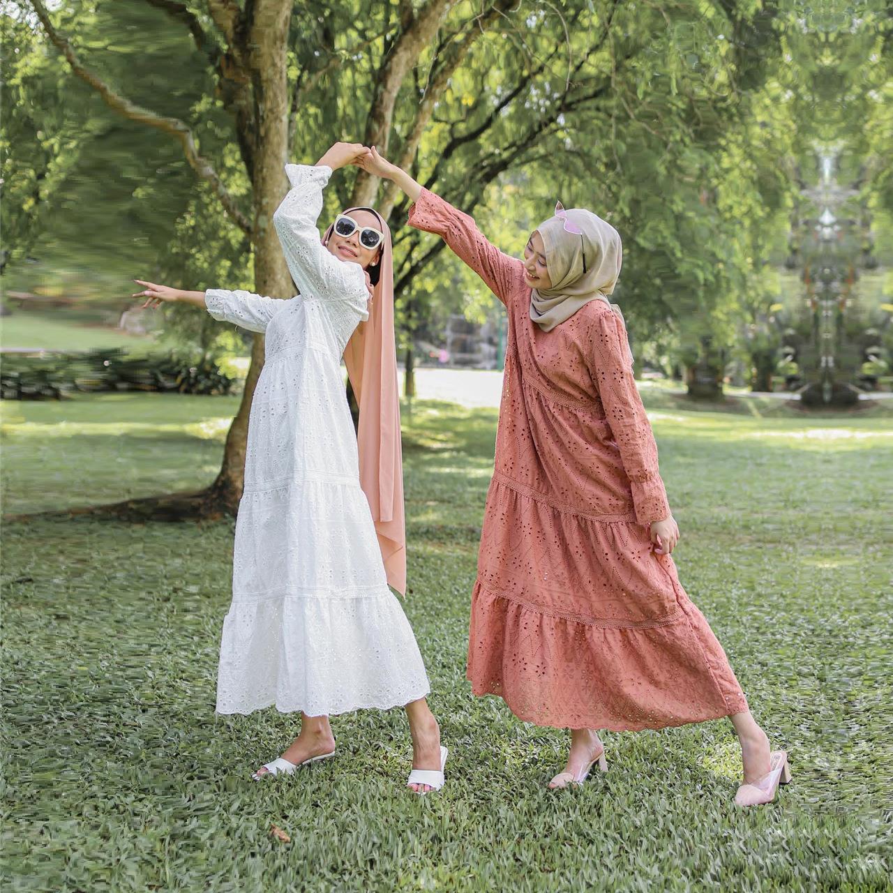 Indonesische holle kanten jurk - Ethnic Fashion Wear recensie en prijs